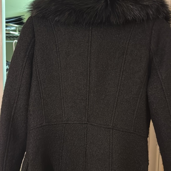 Guess peacoat with fur - Picture 14 of 15